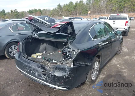 2017 Honda Accord Ex z USA, uszkodzony, nr VIN 1HGCR2F70HA203108